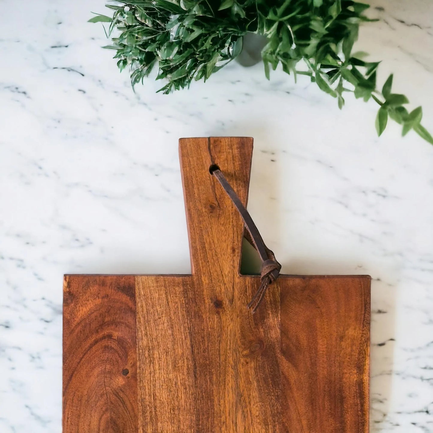 Handcrafted Acacia Wood Cutting Board with Handle-Large