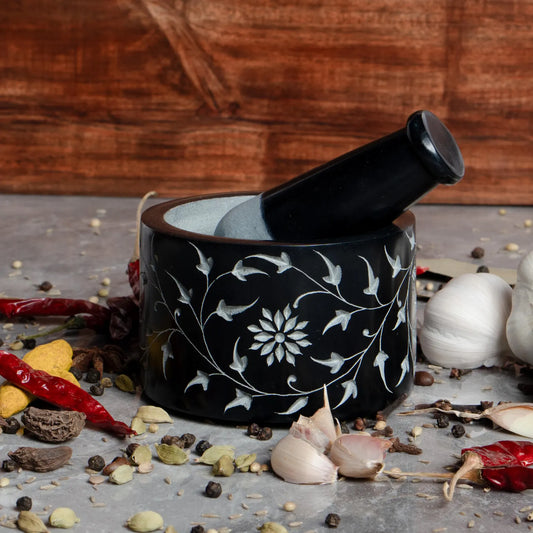 Floral Leaf Mortar & Pestle - Hand-Carved Spice Crusher